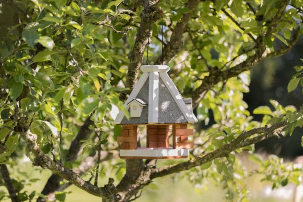Trixie Natura Vogelfutterhaus zum Aufhängen – Bild 2