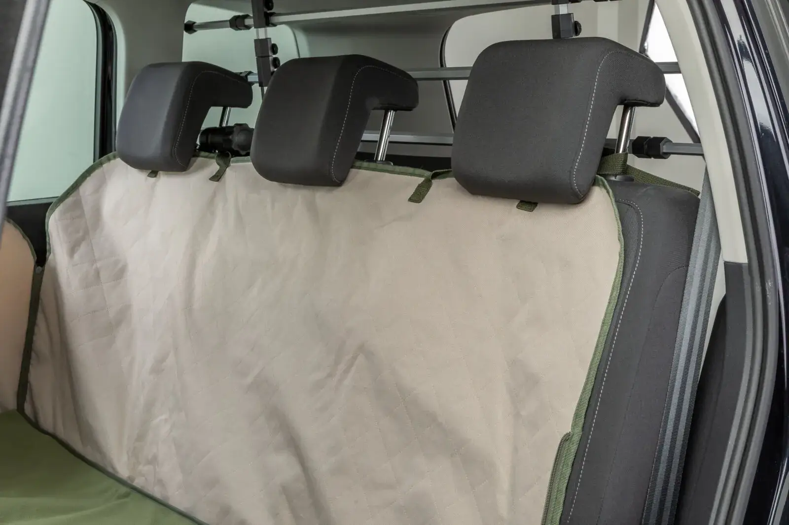 Trixie Auto-Schondecke 1,61 × 2,1 m – Bild 5