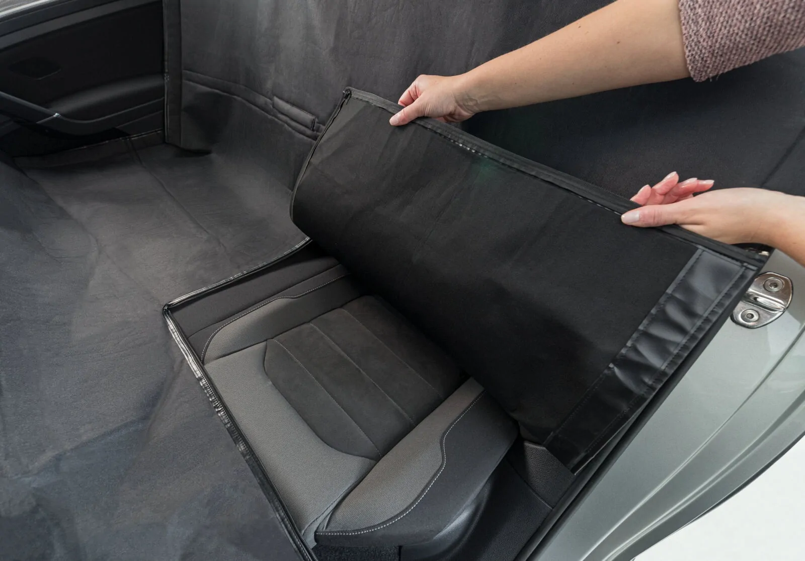 Trixie Auto-Schondecke, teilbar – Bild 5
